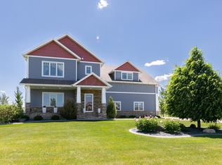 4814 Bakers Ln, Fargo, ND 58102