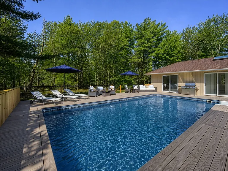 2941 Quogue Riverhead Rd — Photo 19
