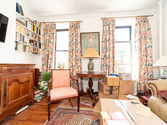 2nd image of 19 W 106th St APT 2A