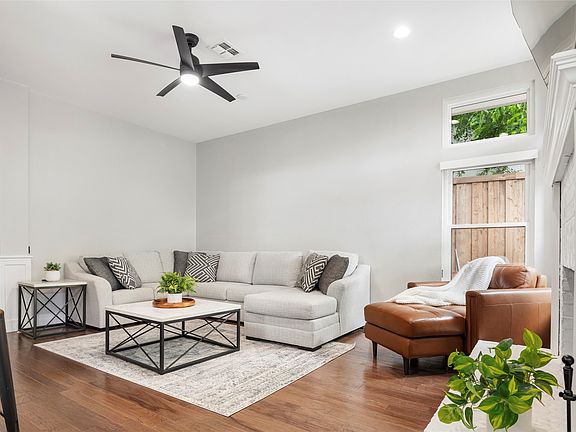 3rd image of 4427 San Fernando Ln