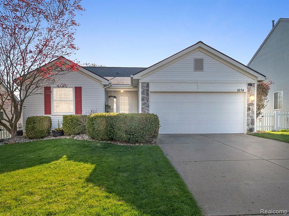 1674 Newgate Ln, Howell, MI 48843 Zillow