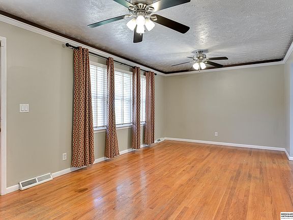 2nd image of 7319 Park Crest Dr