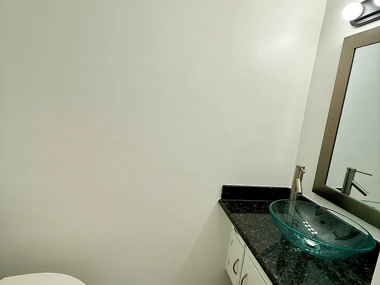 1138 Hacienda Place — Photo 33