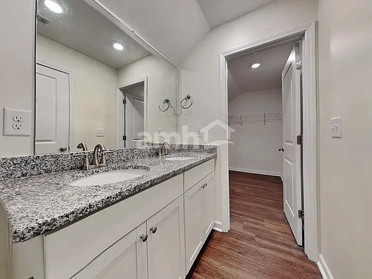553 Camp Dr — Photo 11
