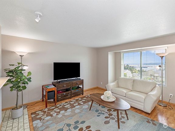 3rd image of 1750 W Sunn Fjord Ln APT G205