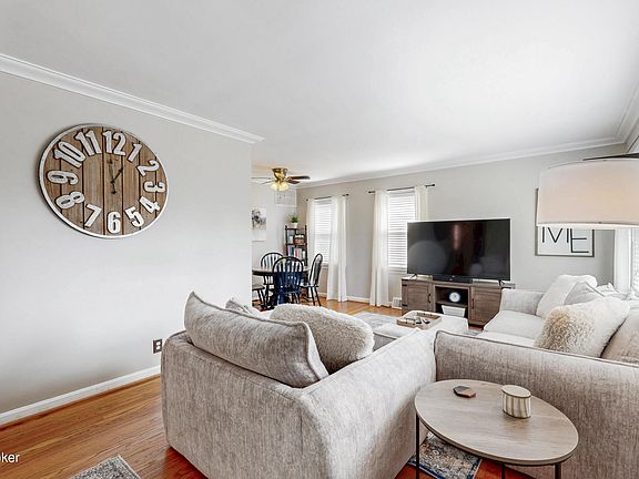 4th image of 3015 Betty Ln
