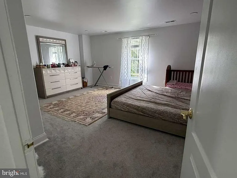 14 Hermitage Dr — Photo 4