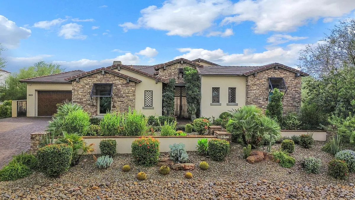 Building Photo - 5413 E Juniper Canyon Dr