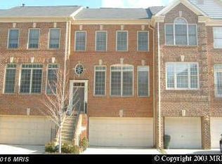 1160 Regal Oak Dr, Rockville, MD 20852