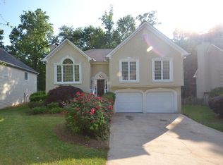 622 Ridge Crossing Dr, Woodstock, GA 30189