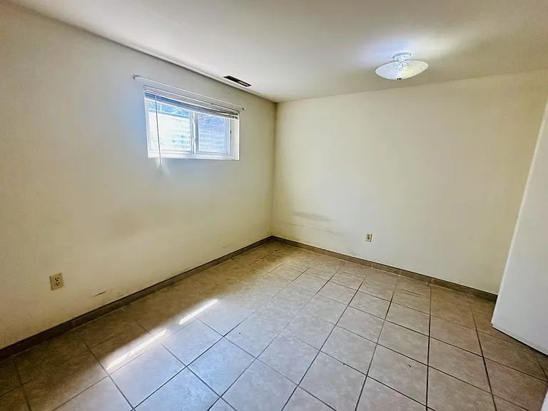 4625 N Enchanted Cir — Photo 10