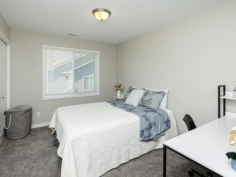 220 Amberwood Dr — Photo 20