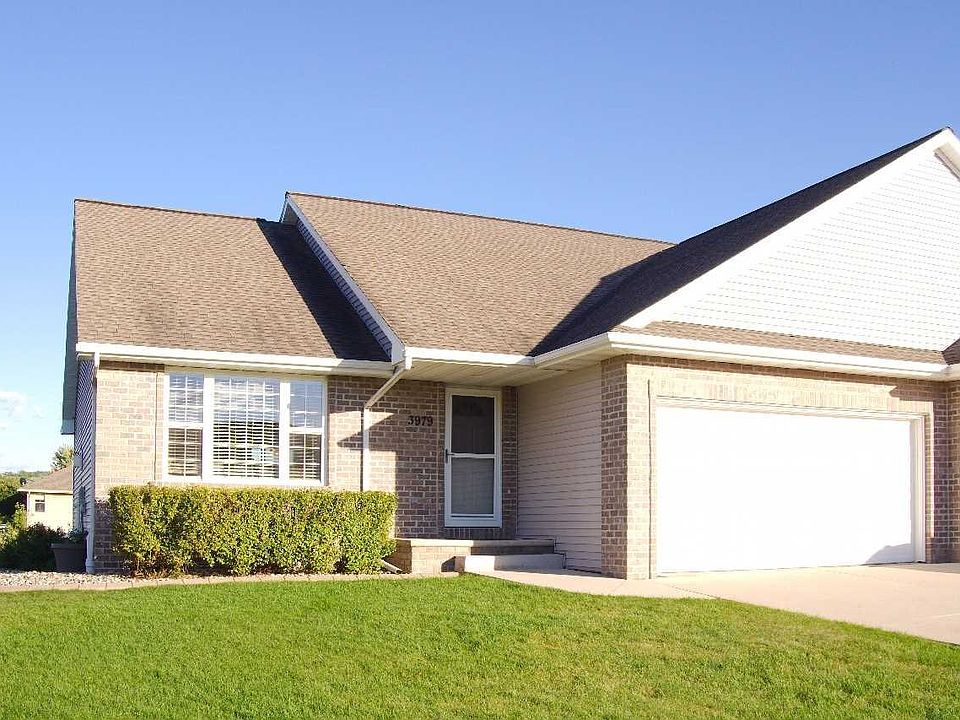1st image of 3979 N Parker Way
