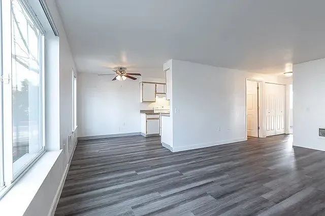Orchard View Apartments — Photo 21