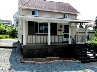 820 Moosic St, Scranton, PA 18505