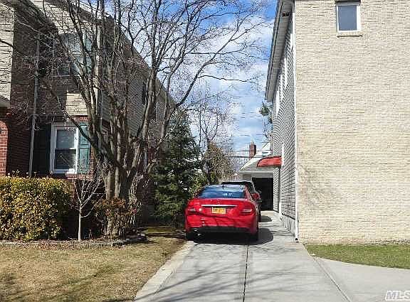 2nd image of 37 Sylvia Ln