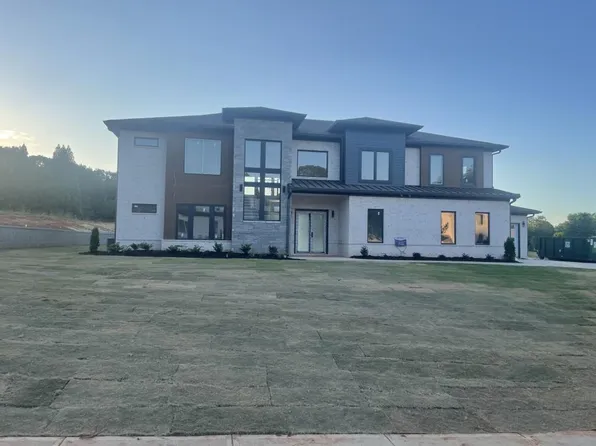 556 Versailles Dr, Auburn, GA 30011