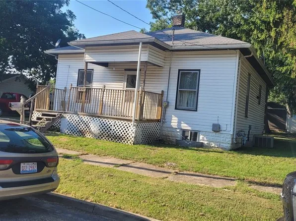 457 E Belleville St, Nashville, IL 62263