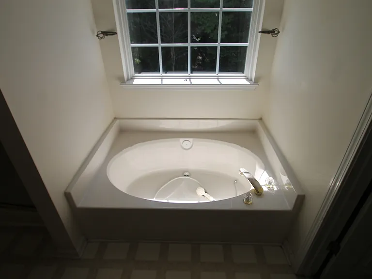 583 Stonehenge Dr — Photo 24