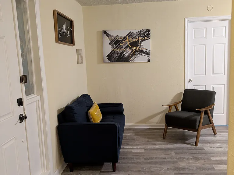 8212 Troxler Dr — Photo 3