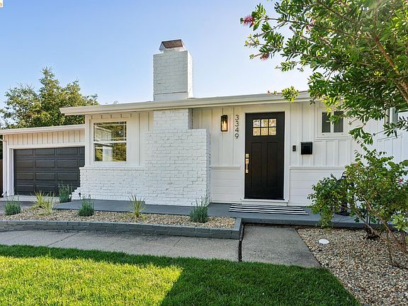 2nd image of 3349 Betty Ln