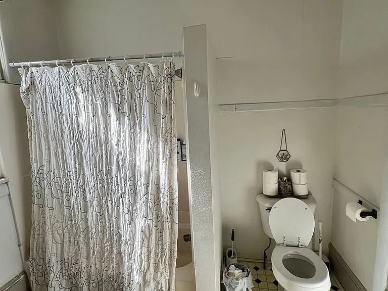 650 Jackson St — Photo 9