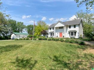 1024 14th Ave SE, Le Mars, IA 51031