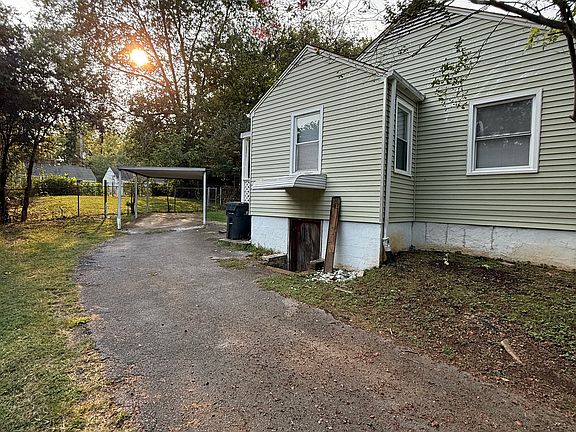 3rd image of 1809 Wilder Pl