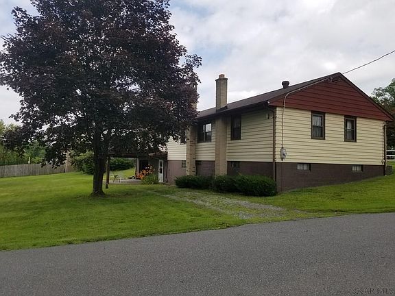 3rd image of 250 Rosewood St