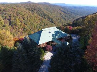 384 Saint Andrews Dr, Glade Valley, NC 28627
