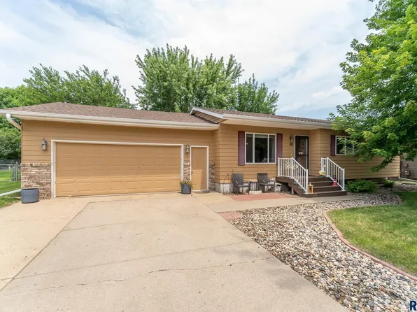 400 E Kevin Dr, Tea, SD 57064