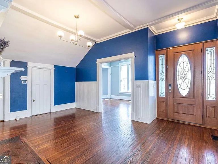 692 Myrtle St NE — Photo 14