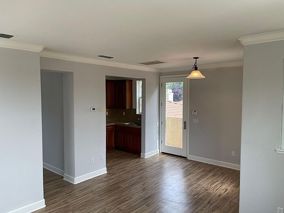 5th image of 2875 Mojave Dr