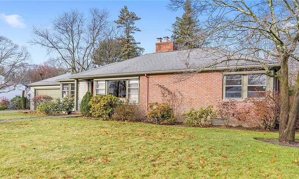 67 Poppy Dr, Cranston, RI 02920 Zillow