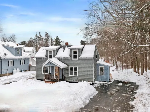 2079 Wellington Rd, Manchester, NH 03104