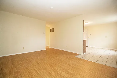3652 Dixie Dr — Photo 2