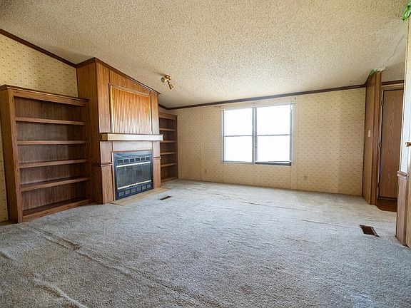 3rd image of 700 S Kindred St