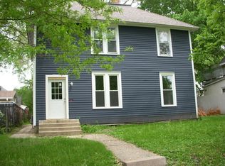 927 3rd Ave NW #B, Faribault, MN 55021