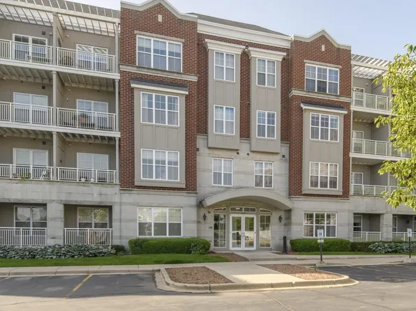 3872 S Lake DRIVE S S #101, Saint Francis, WI 53235