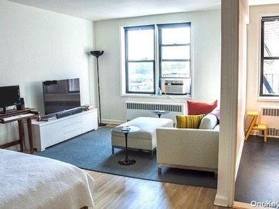 48-21 40th Street #6H, Queens, NY, 11104