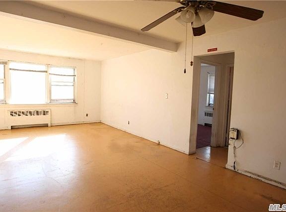 2nd image of 13829 Jewel Ave