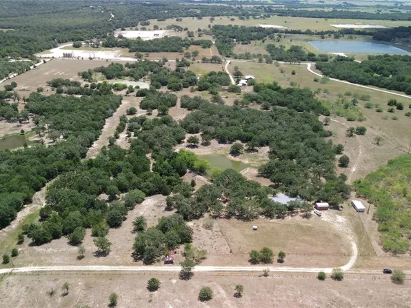 1974 County Road 404, Flatonia, TX 78941