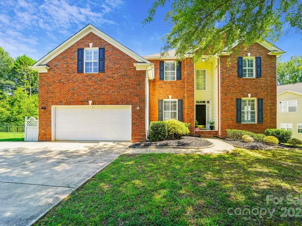 11940 Southcrest Ln, Pineville, NC 28134