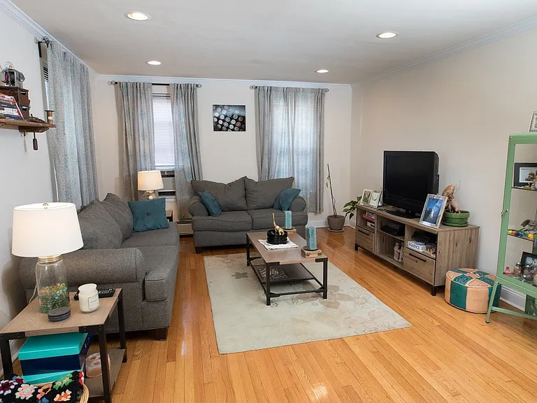 Englewood Village, LLC — Photo 28