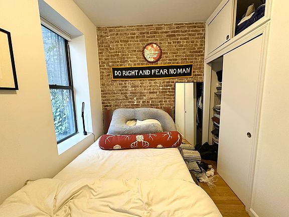 3rd image of 238 E 58th St APT 5