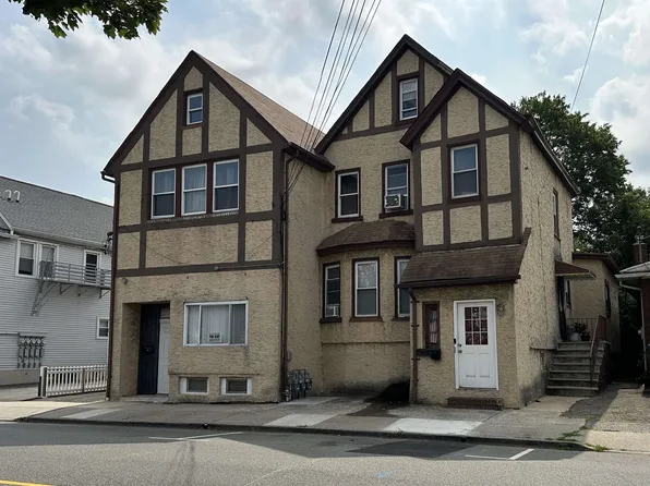 54 Stuyvesant Ave, Lyndhurst, NJ 07071