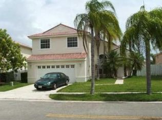 1041 NW 192nd Ave, Pembroke Pines, FL 33029