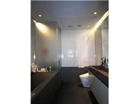 Rented by Douglas Elliman | media 48