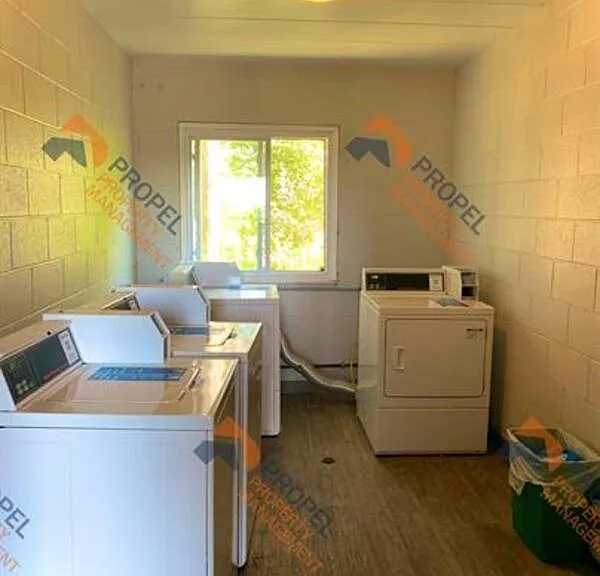 500 N Liberty St #11 — Photo 3