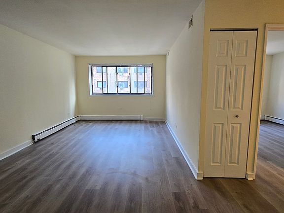 3rd image of 421 W Barry Ave #431-230